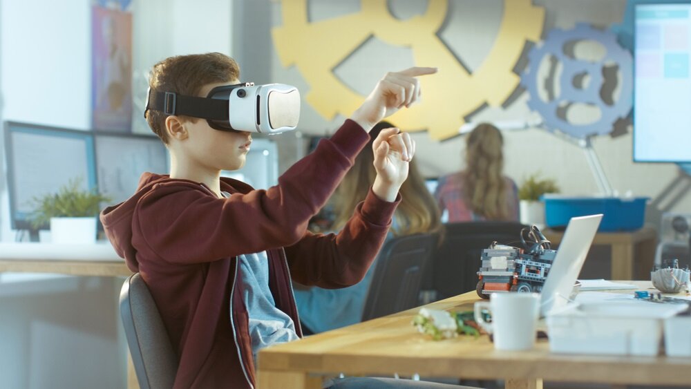 8 примеров использования виртуальной реальности VR в сфере образования ...