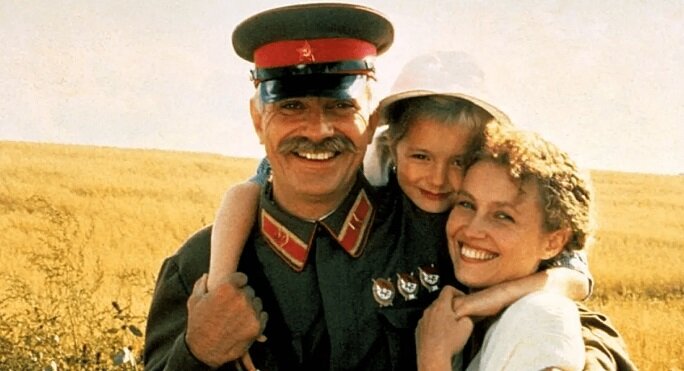 Правда выясняется, что он сам не безгрешен. 