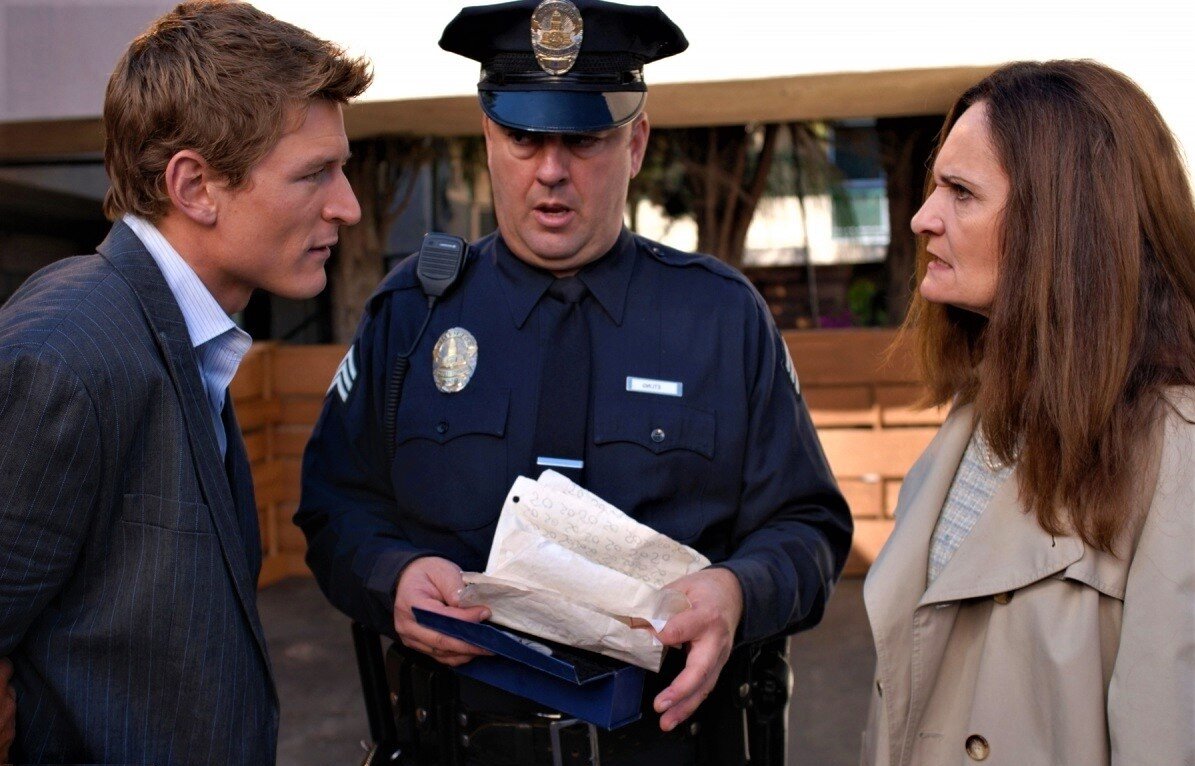 Кадр из свободных источников «Опасные сны» (2010)