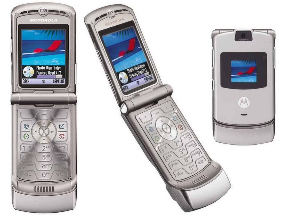 Моторола RAZR v3 2004