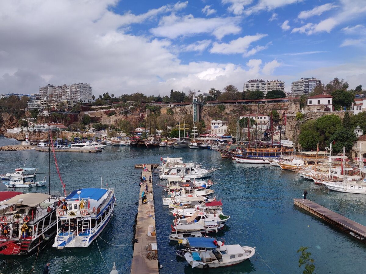 Старинный порт Анталии