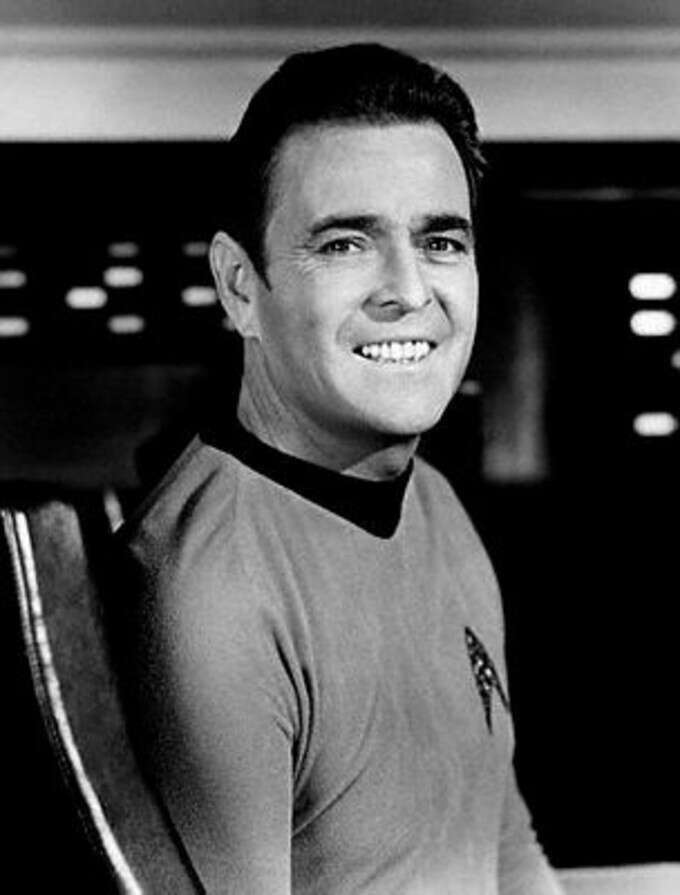 Пепел актера Star Trek скрывается в течение 12 лет на борту Международной космической станции