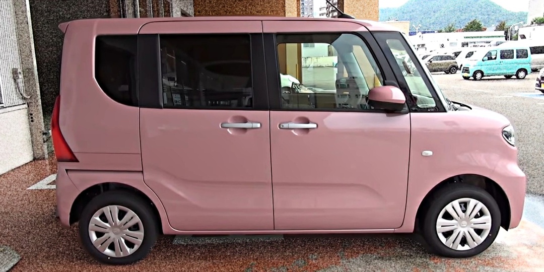 Знакомьтесь DAIHATSU Tanto 660cc 4WD