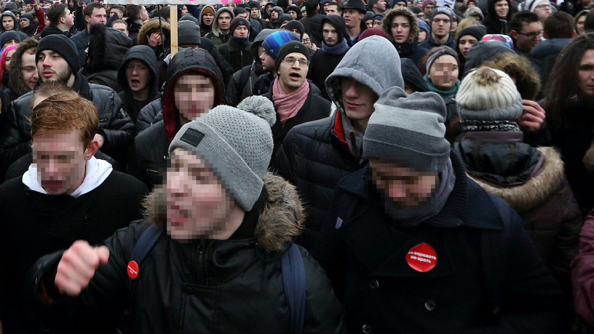 Митинг в н. Митинг Навального 23 января 2021 Москва. Митинги Навального 2021. Школьники на митинге.