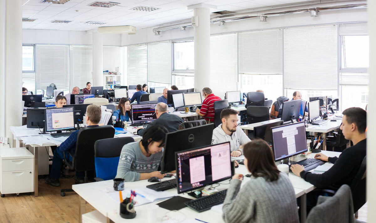 Работа в офисе компании Бау Микс