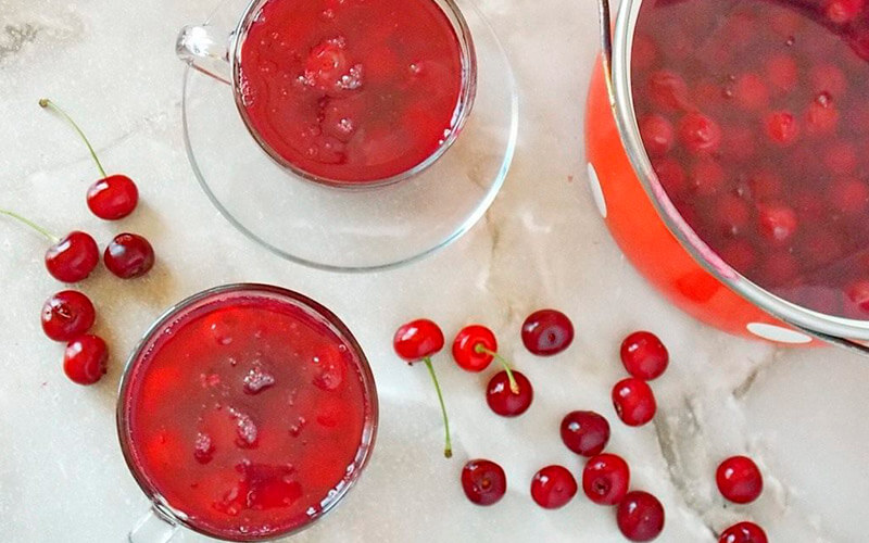 Всегда вкусный, с детства знакомый десерт. https://kakvarim.ru/kak-varit-kisel.html