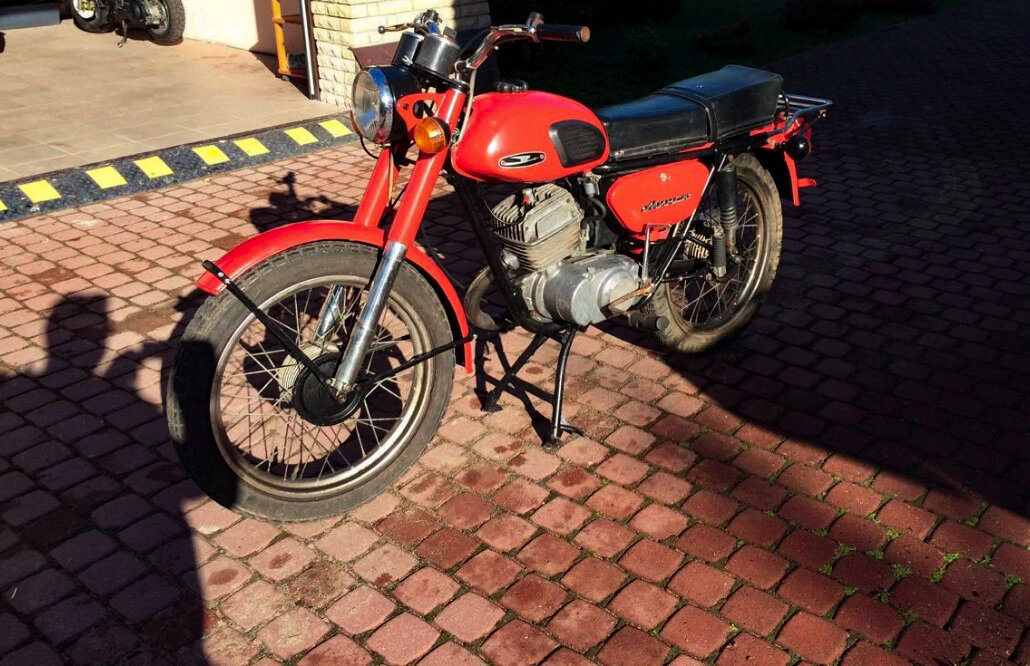 мотоцикл Минск ещё советских времён 