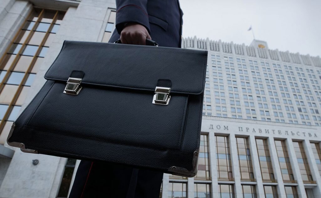 Рассказывая, как надо жить, чиновники нередко не стесняются в выражениях. Фото: otkritayagazeta.livejournal.com