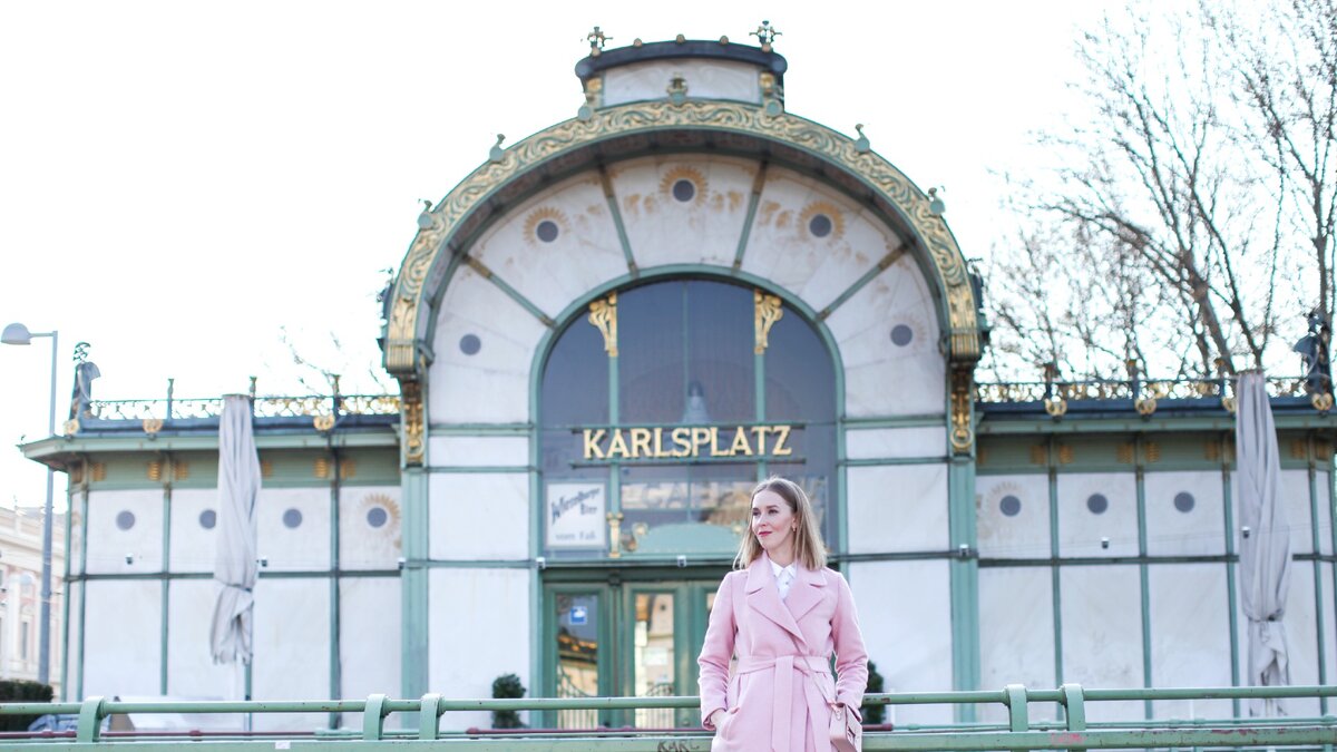 Фото из личного архива. Вена, Австрия, старинная трамвайная станция Карлсплатц. Ваши лайки и подписки помогают каналу развиваться. Заранее благодарю!