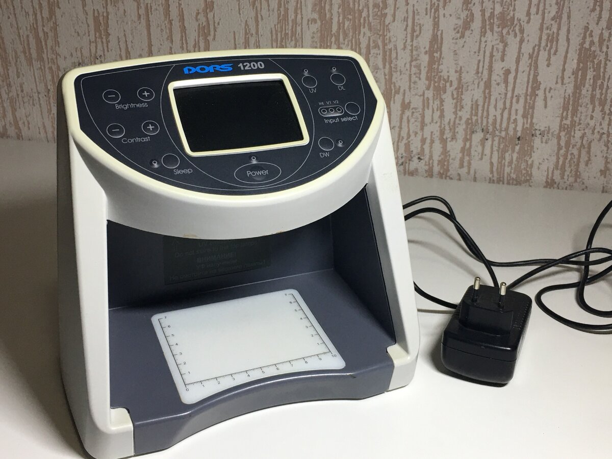 Детектор купюр Дорс 1200