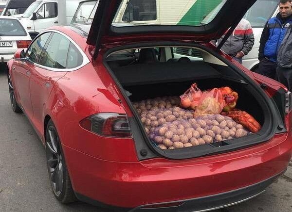 Число желающих поставить газ на машину Tesla возросло в 4 раза