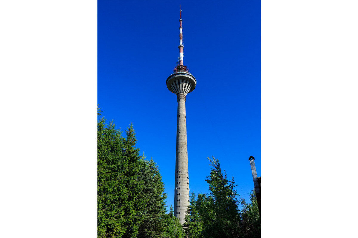 Таллинская телебашня. Такой же мог бы гордиться сейчас Екатеринбург. Но, увы, ему в этом плане не повезло. Фото: wikipedia.org