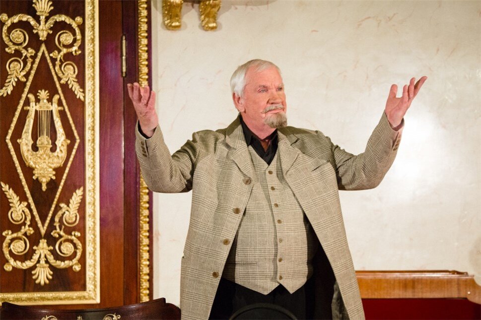 Владимир Лисецкий в спектакле "Как я был актером"