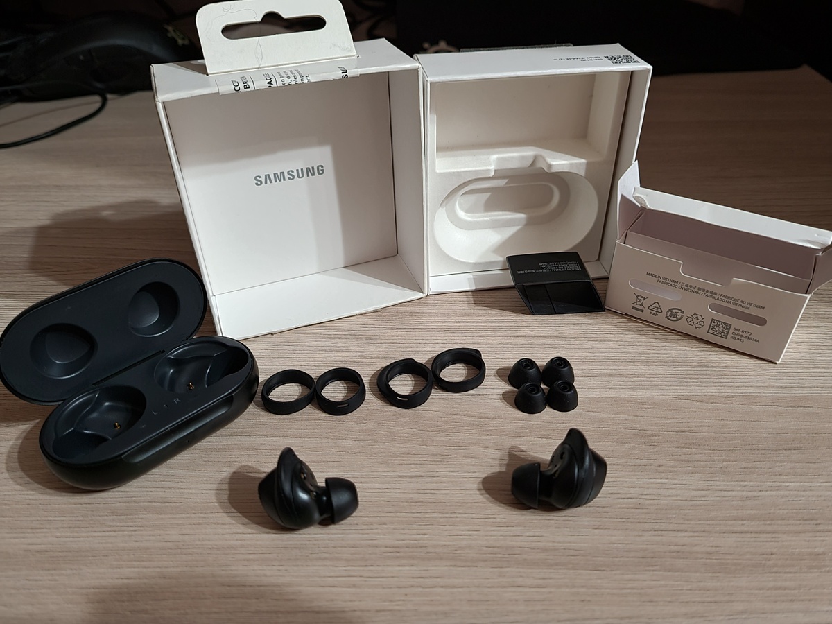 Сам кабель куда-то запропастился