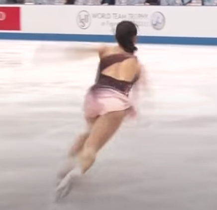 Лутц Каори на КЧМ (скрин сделан с  повтора)