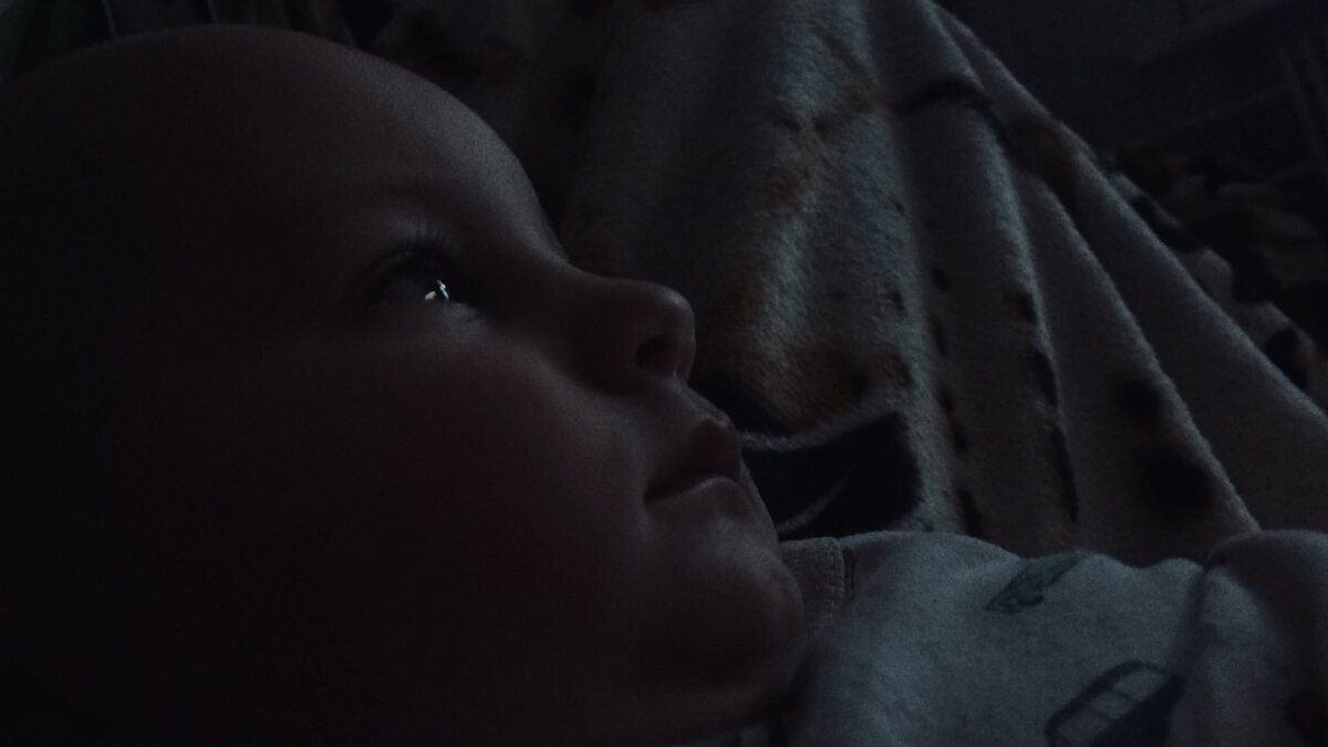 Лежит с температурой 39. Фото взято из личного архива.