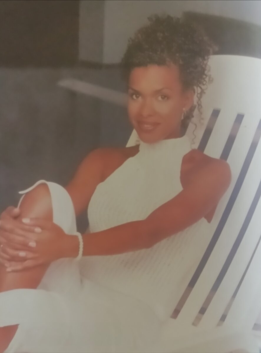 Фото и описание взято из журнала золотая коллекция вязания спицами