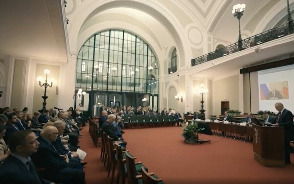     Международному коммерческому арбитражному суду при Торгово-промышленной палате России исполнилось 90 лет. Этому событию посвящена научно-практическая конференция, на которой собрались юристы, предприниматели и представители власти.