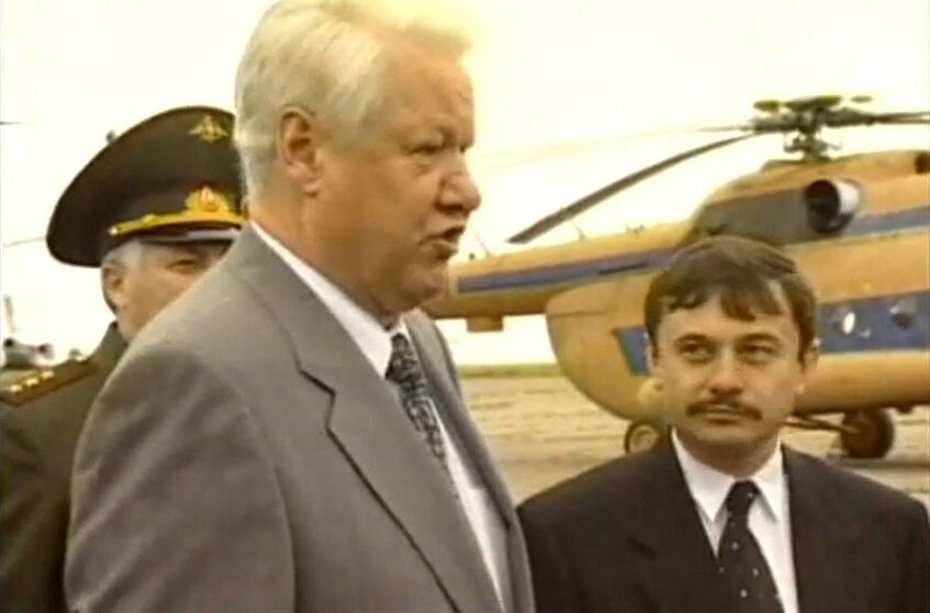 Шок и трепет 1998 года. Хроника дефолта в фотографиях