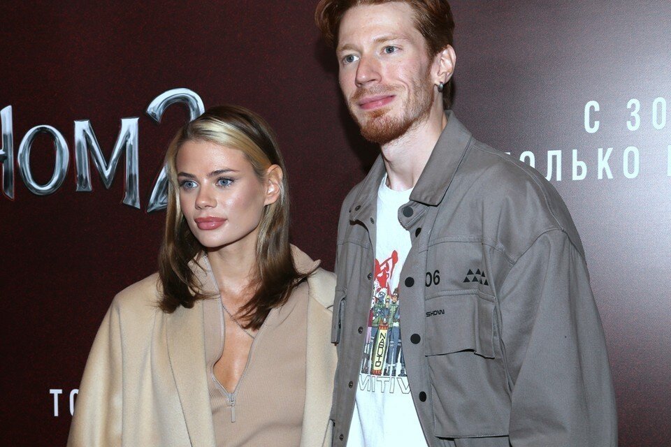     Никита Пресняков с женой Аленой Красновой. Борис КУДРЯВОВ