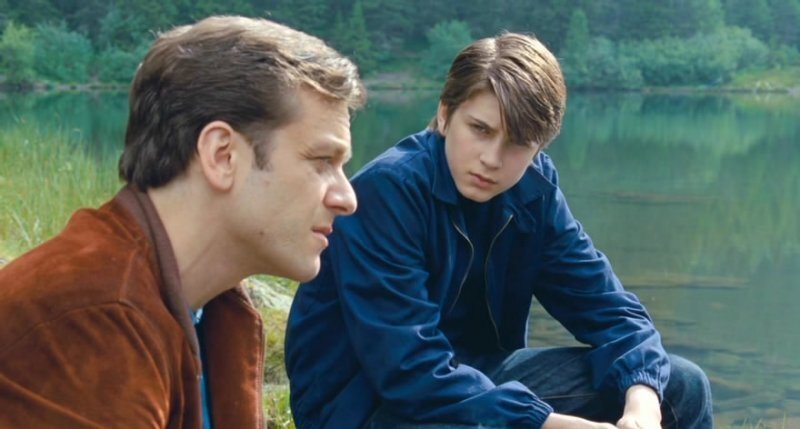 друг по соседству