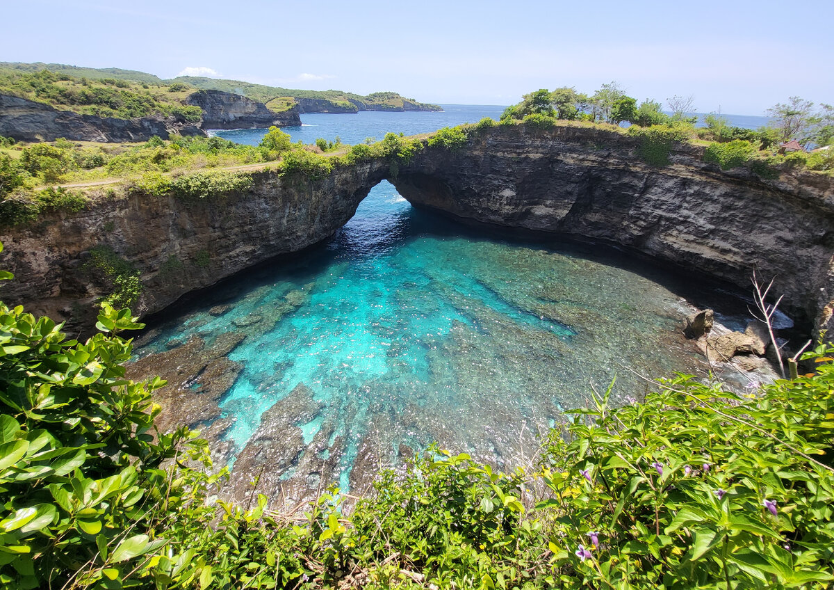 Нуса Пенида , Broken Beach