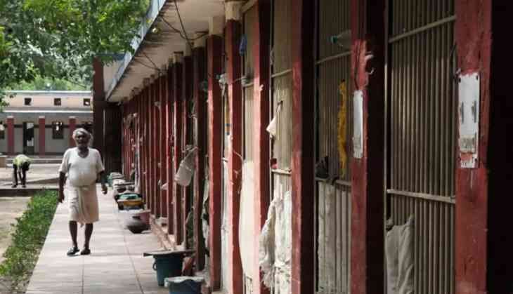 в тюрьме Тихар