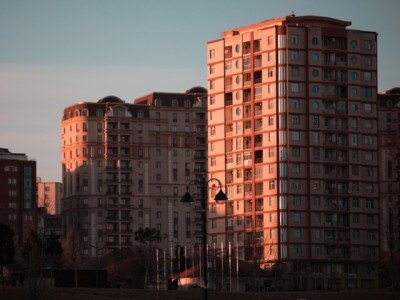    «билайн» научил нейросеть следить за чистотой во дворах