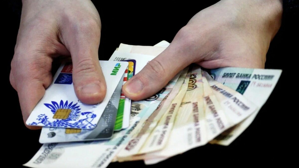     В Азнакаево бывшую воспитателя детского сада оштрафовали за применение насилия к одной из воспитанниц. Об этом сообщили в пресс-службе следственного комитета Татарстана.