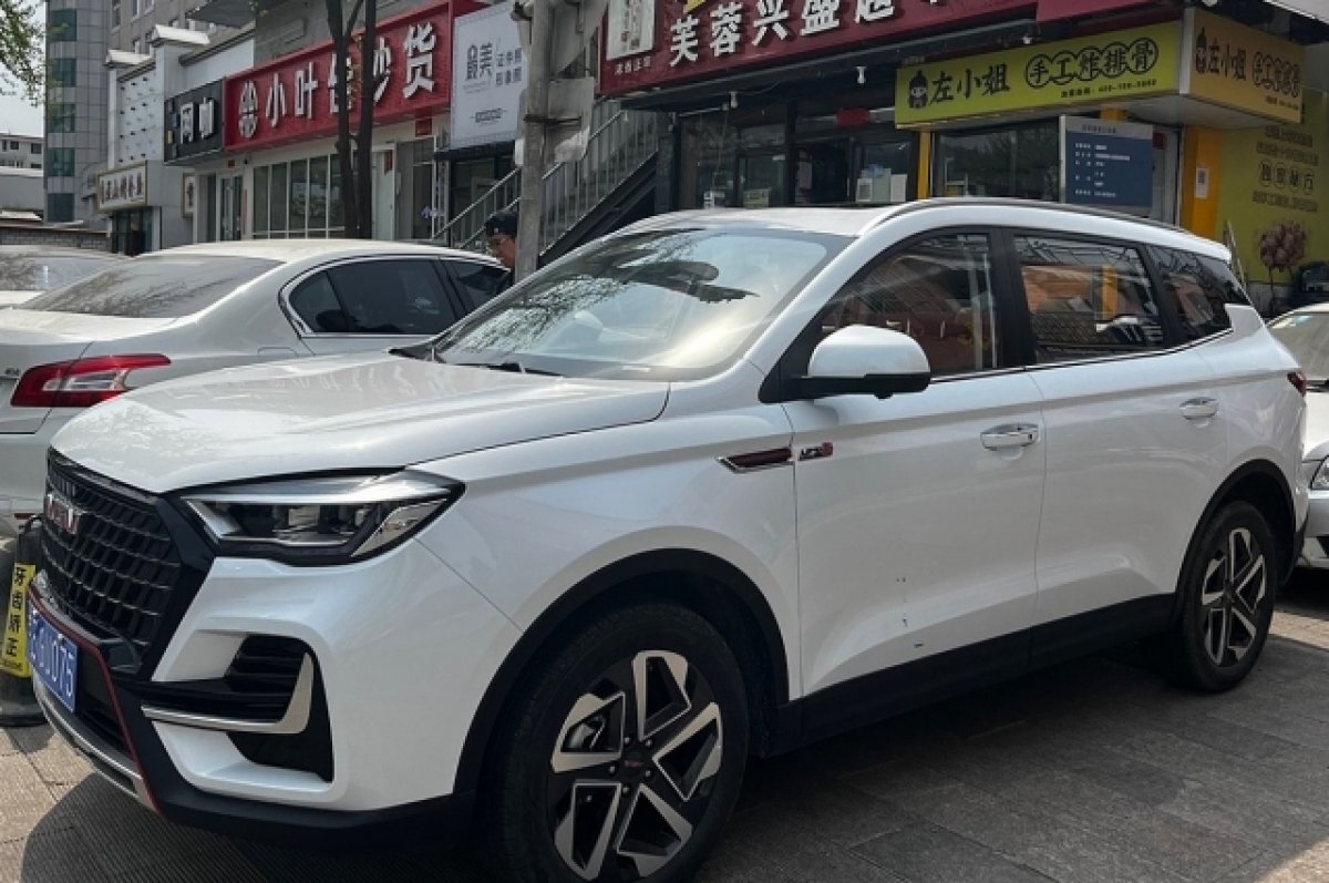    Китайские автомобили VGV начнут продавать в Петербурге осенью 2023 года