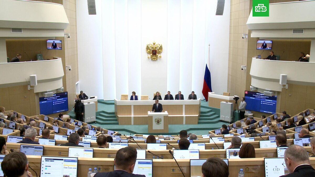    Совфед одобрил закон о приостановлении участия в ДСНВ