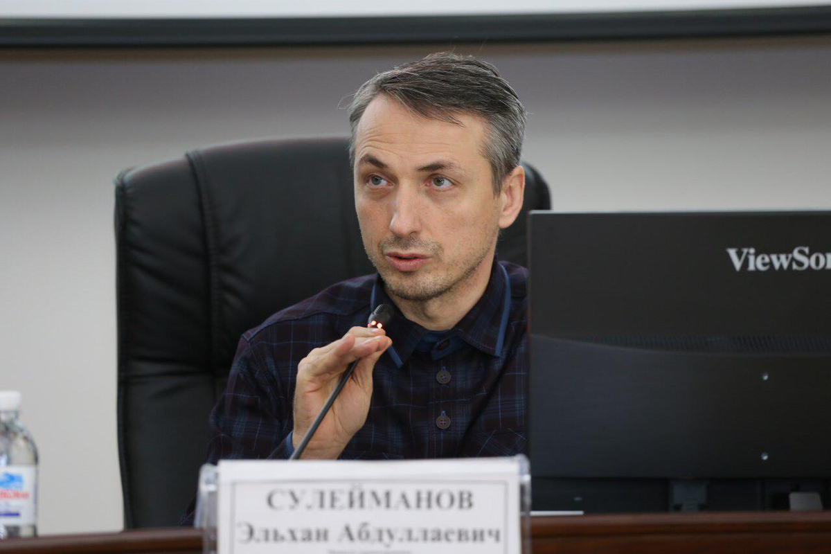 Министр здравоохранения чечни эльхан. Эльхан сулейманов. Сулейманов эльхан абдуллаевич. Эльхану сулейманову. Эльхану сулейманову.