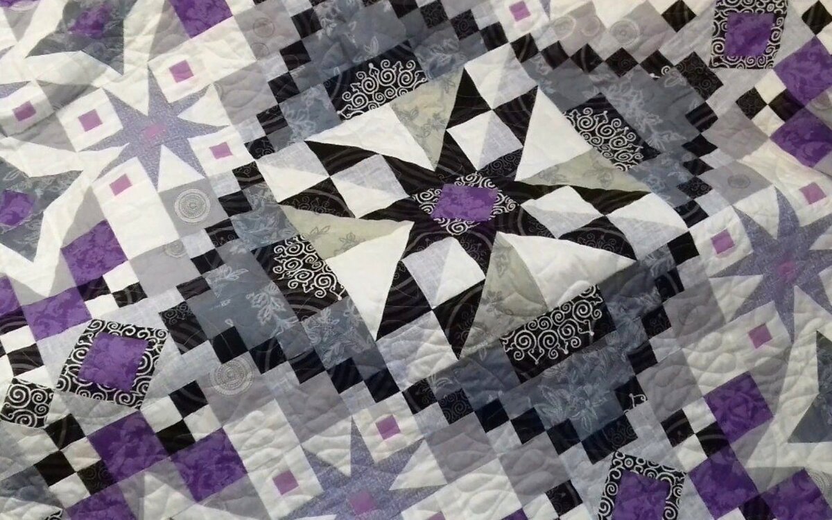 Даже рисунок ткани подобран на некоторых лоскутках