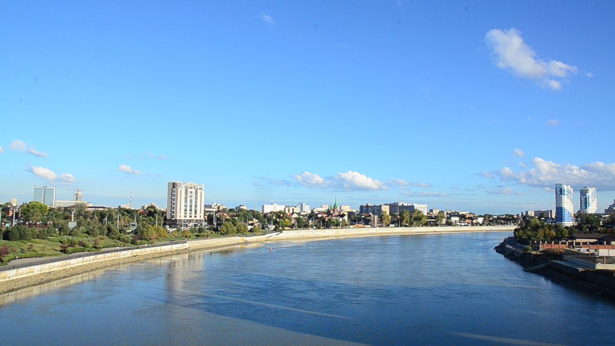 Вид на реку Кубань с Тургеневского моста
