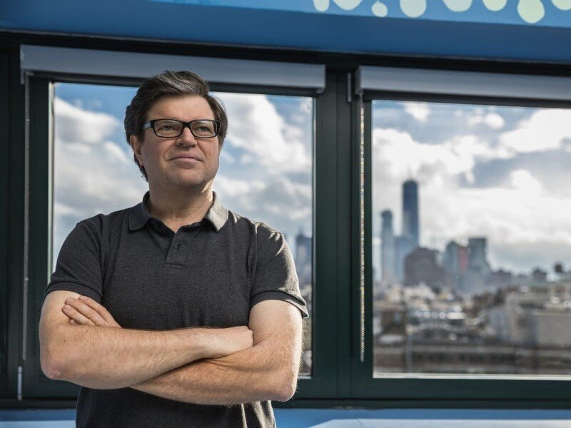    «Крёстный отец» ИИ объяснил, почему ChatGPT пока что глупее кошки