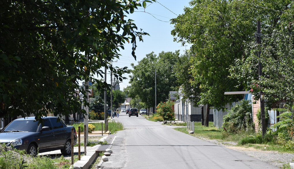 Тихая и малолюдная улица Весенняя. Фото Светланы ОСЕЦКОЙ.