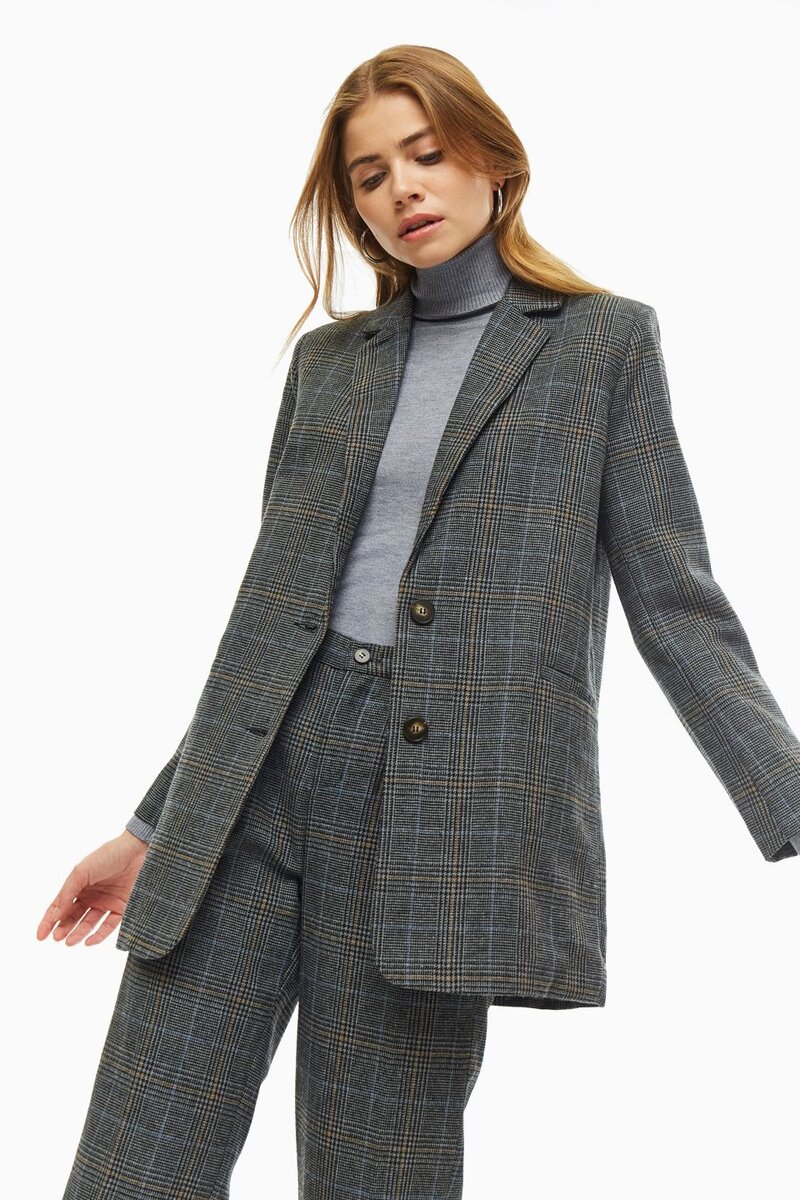 Костюм в клетку