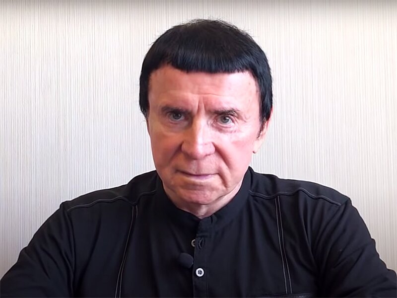 Кашпировский Анатолий в спортзале