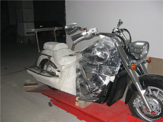 Suzuki Intruder VLR 1800 в процессе доработки [источник фото: www.motostrangers.ru]