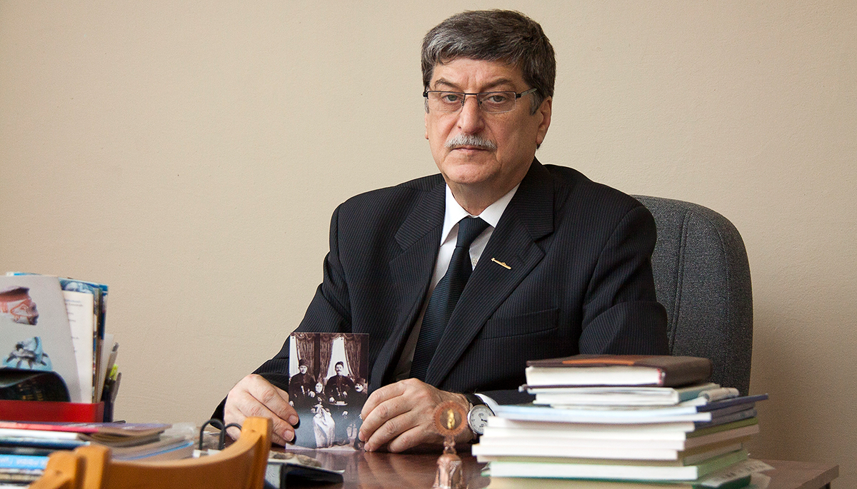 Муртазали Гаджиев 
