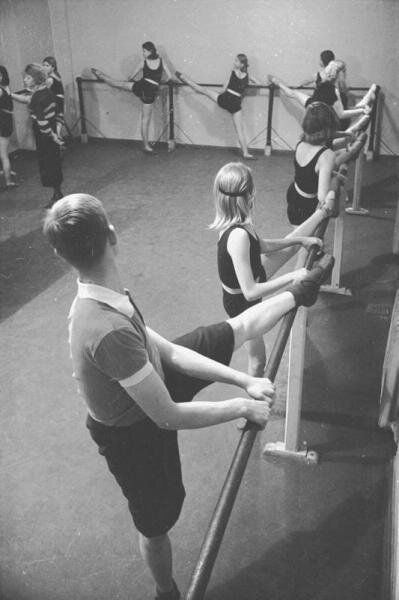 Владислав Микоша. Клуб металлургов. Балетная школа. Дата съемки 1937 год. МАММ / МДФ