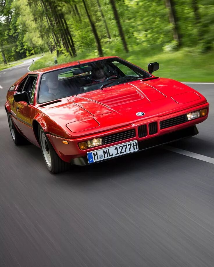 BMW  M1