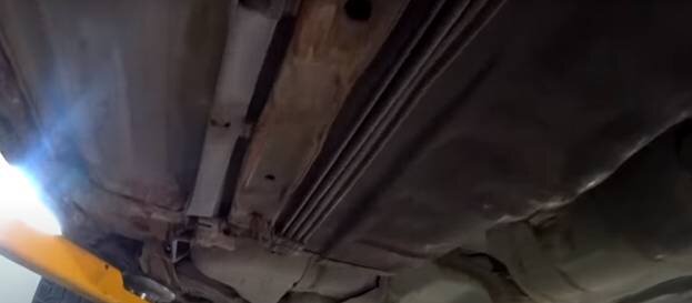 Днище Скайлайна