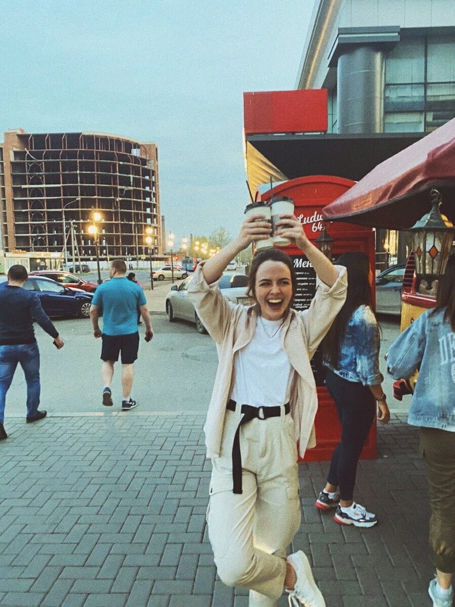 Двойная порция сиропа способствует слипанию пятой точки.