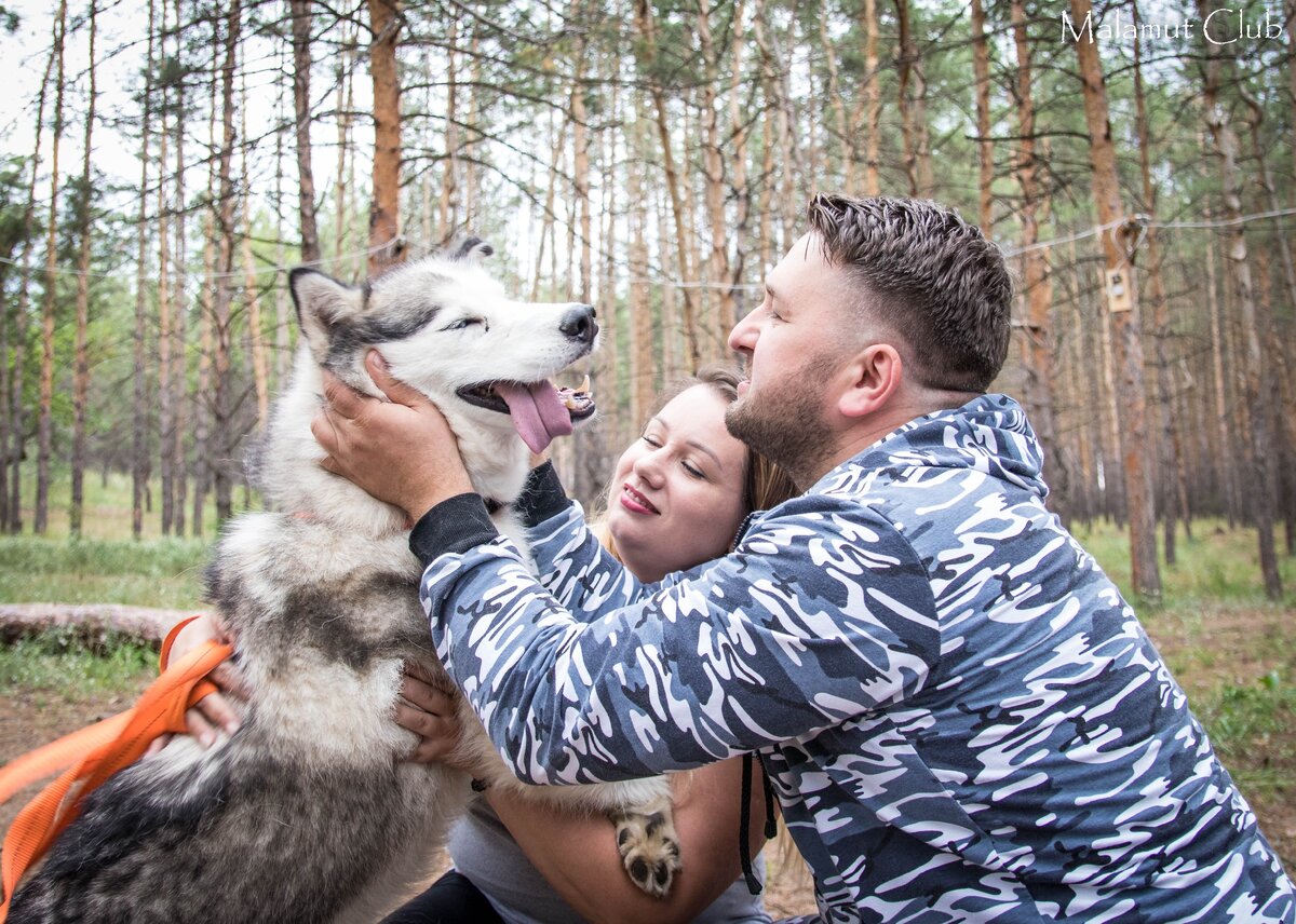 Наш гость Дмитрий с супругой и Руди. Руди слева. Фото из личного архива