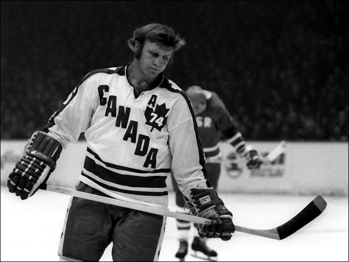 Грустный Бобби Халл.