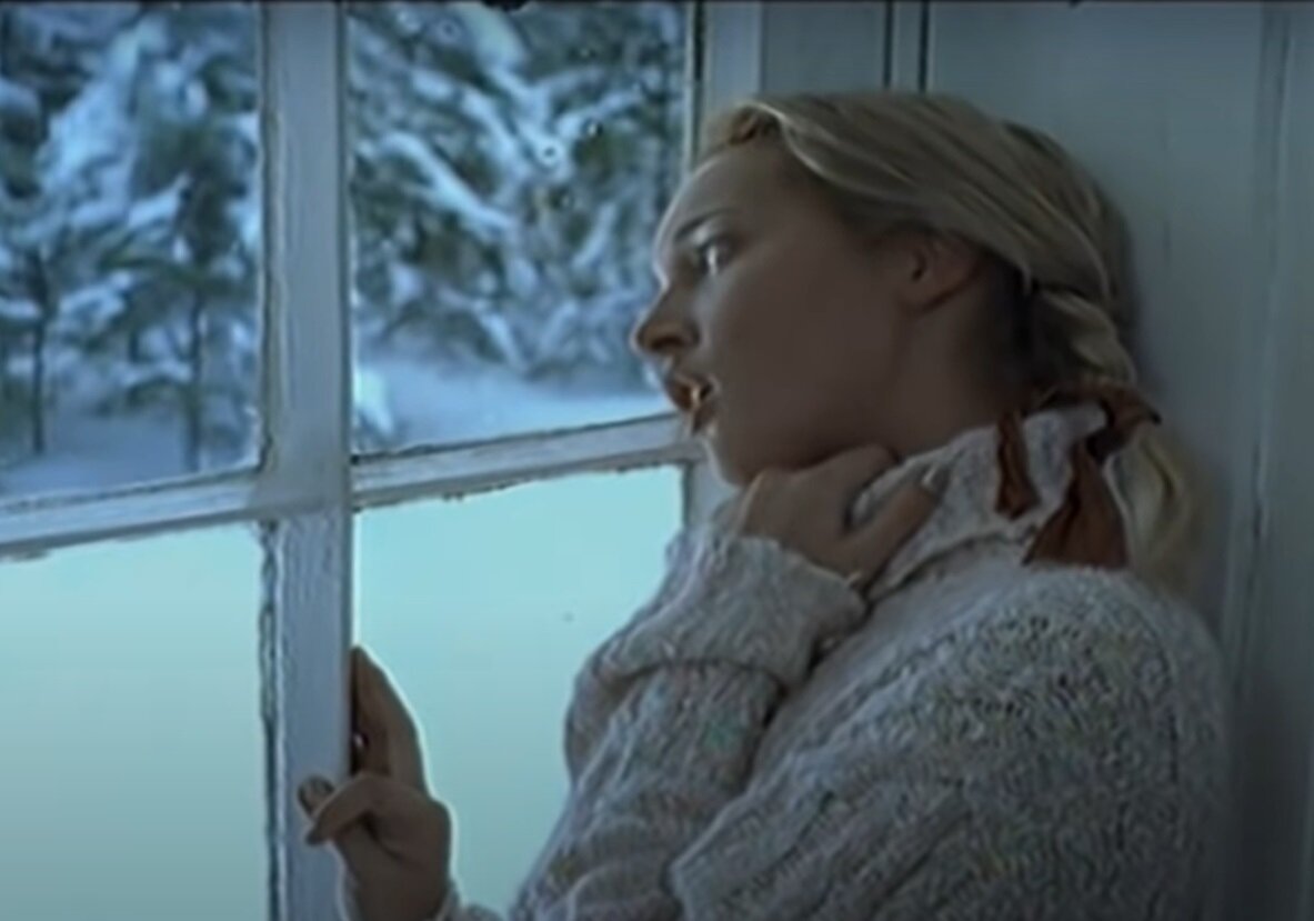 Алсу фото из клипа зимний сон
