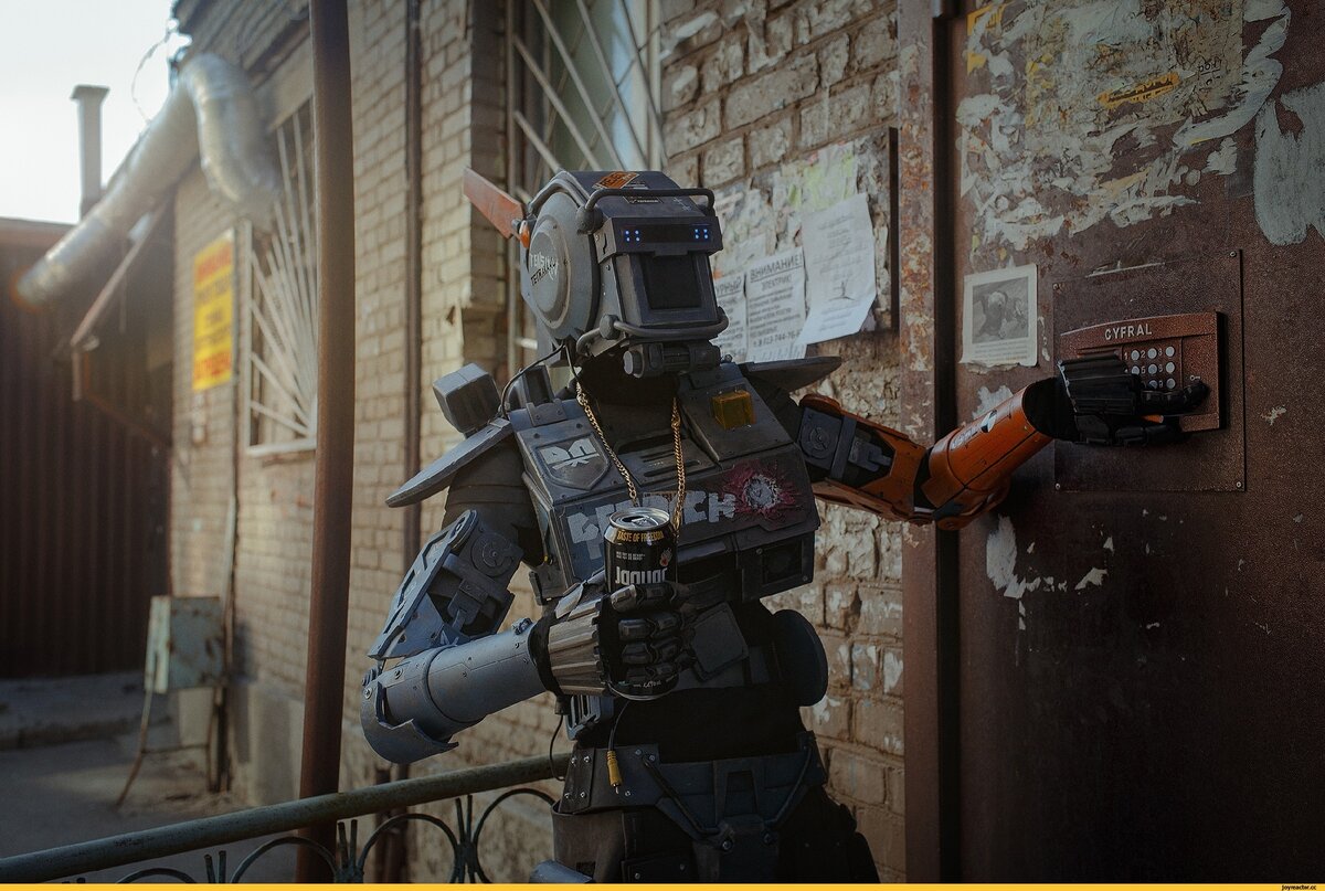 Робот чаппи качество. Робот чаппи 2. Робот по имени чаппи робот. Робот чаппи качество. Робот по имени чаппи.