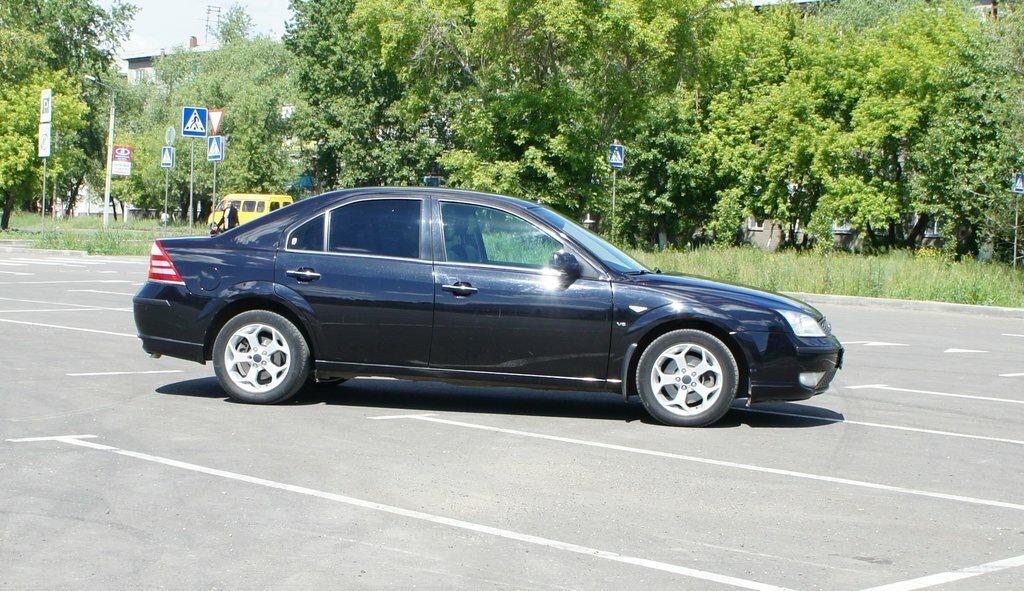 Этот Мондео стал наконец-то более массивным, чем его предшественники