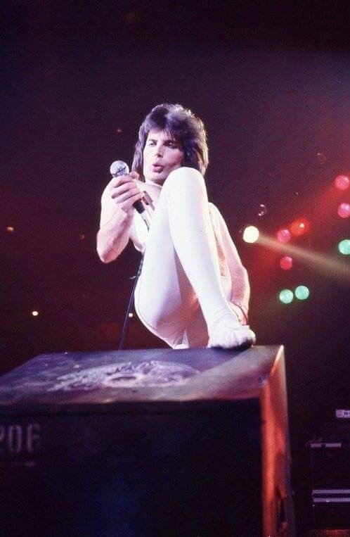 28 января 1977 Чикаго http://queenlive.ca/ 